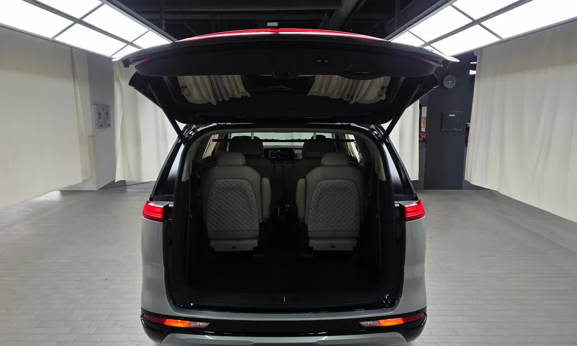 Kia Canival