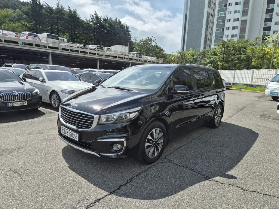 Kia Canival
