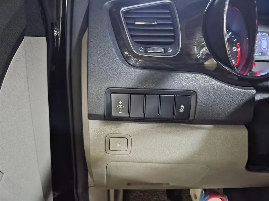 Kia Canival
