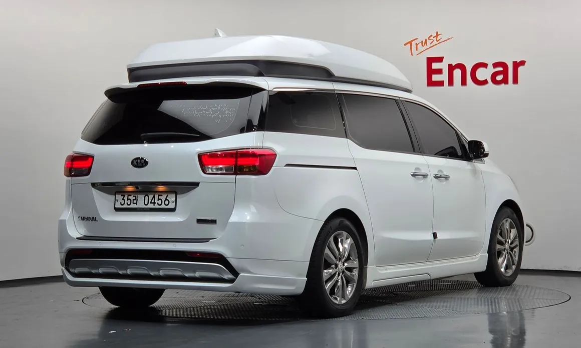 Kia Canival