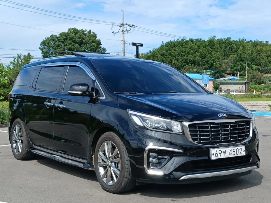 Kia Canival