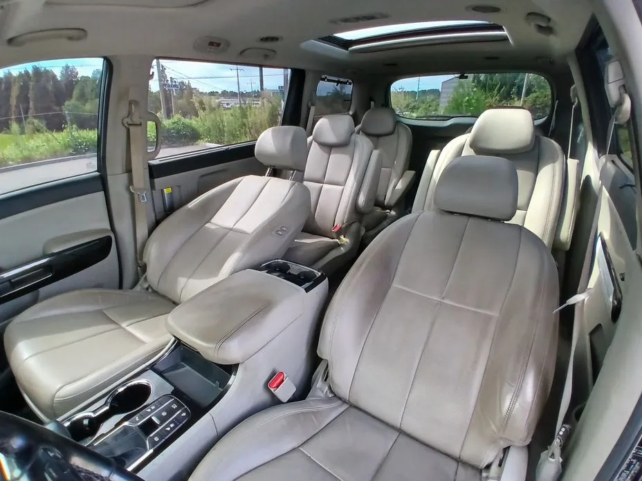 Kia Canival