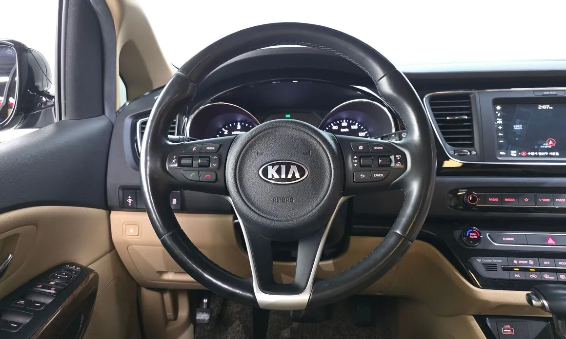 Kia Canival