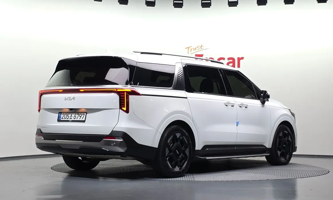 Kia Canival