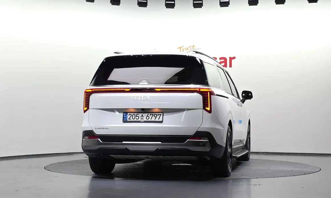 Kia Canival