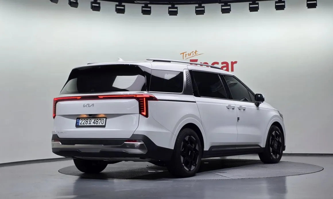 Kia Canival