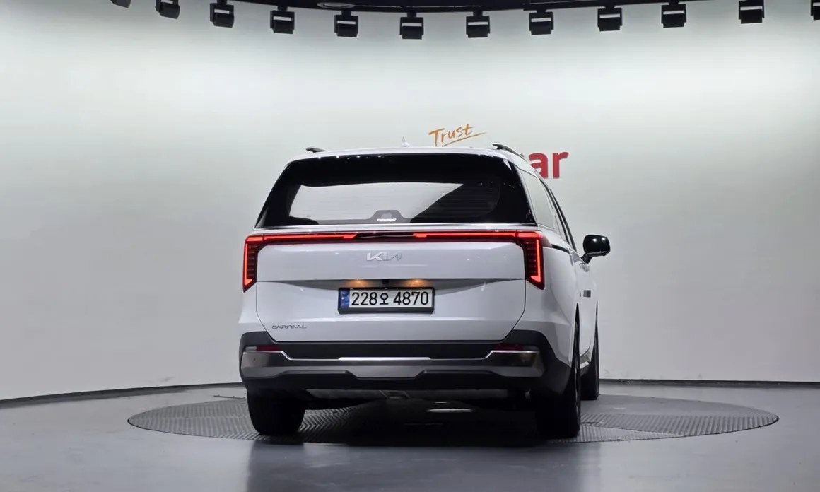 Kia Canival