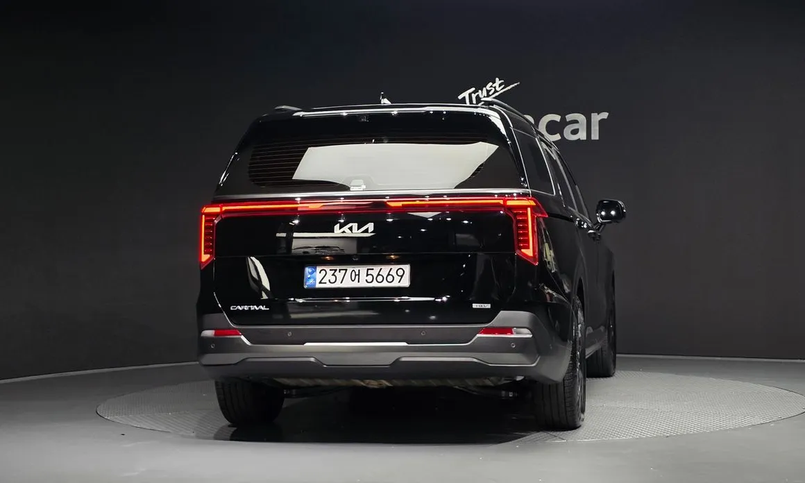 Kia Canival
