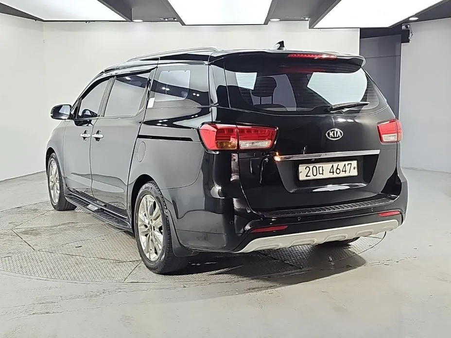 Kia Canival