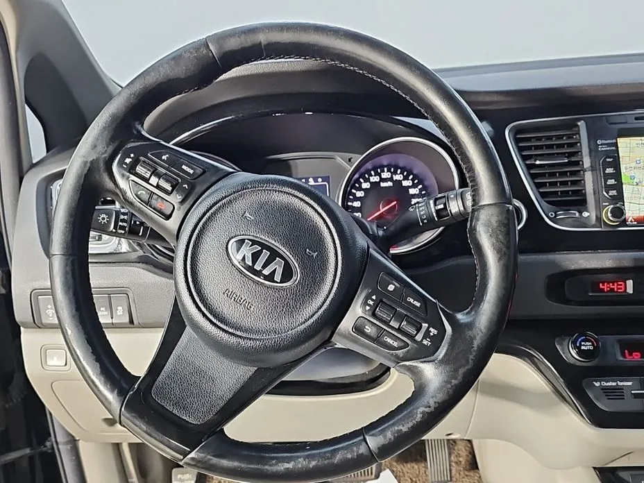 Kia Canival