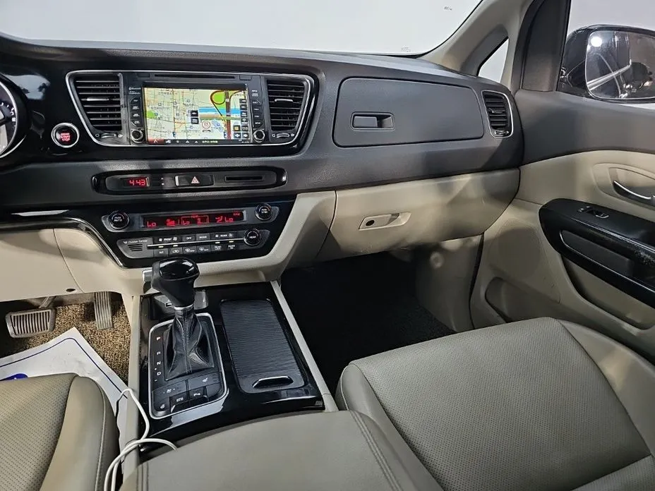 Kia Canival