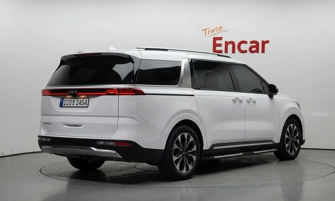 Kia Canival