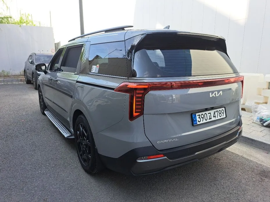Kia Canival