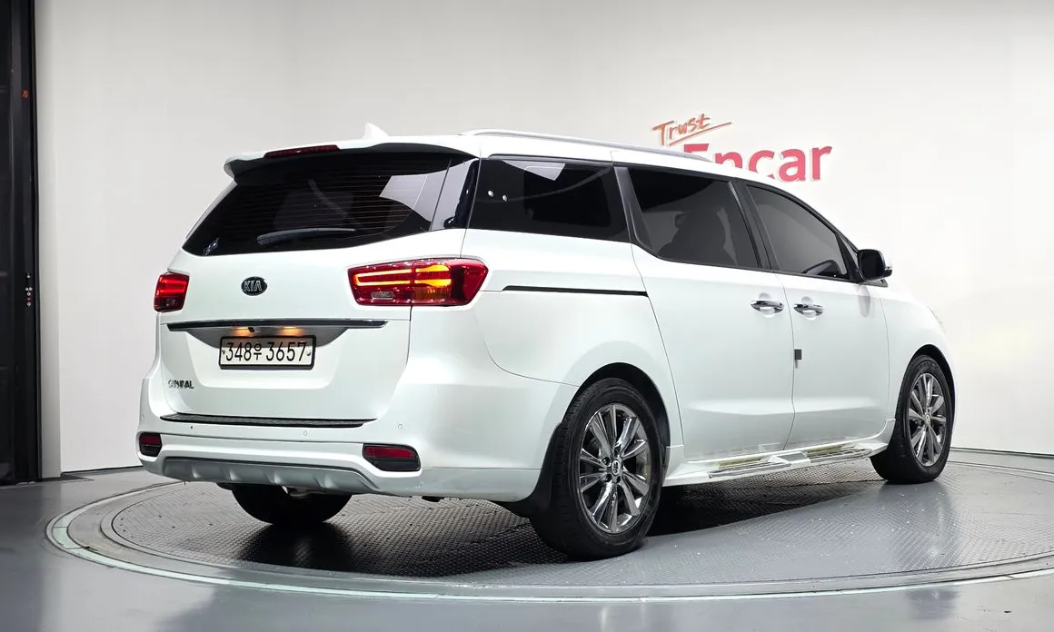 Kia Canival