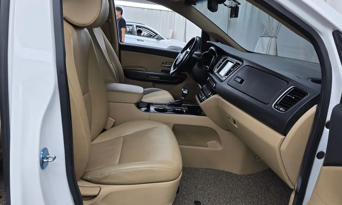 Kia Canival