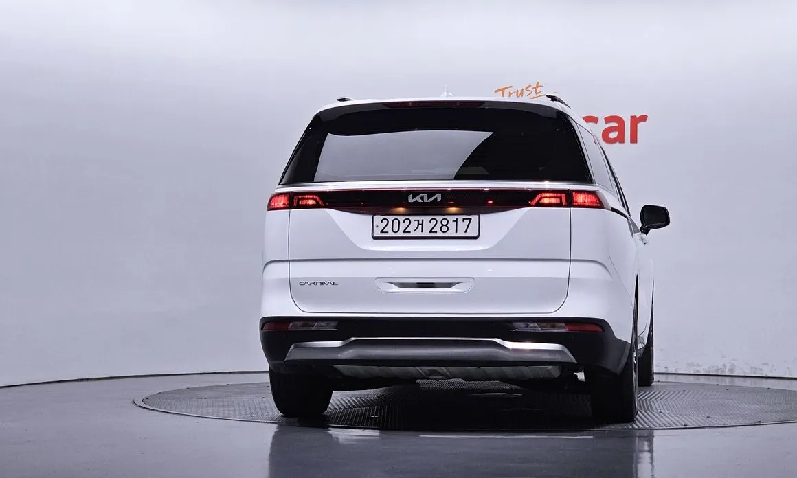 Kia Canival