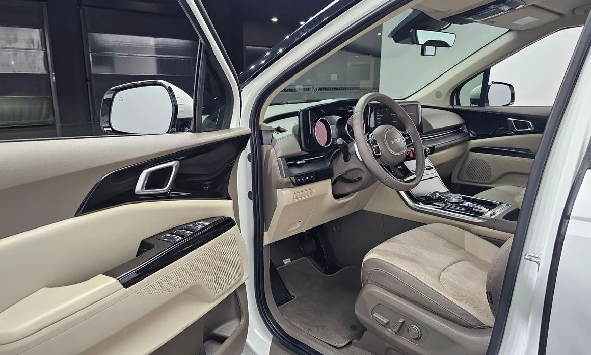 Kia Canival