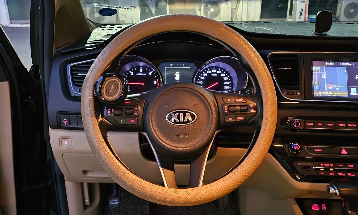Kia Canival