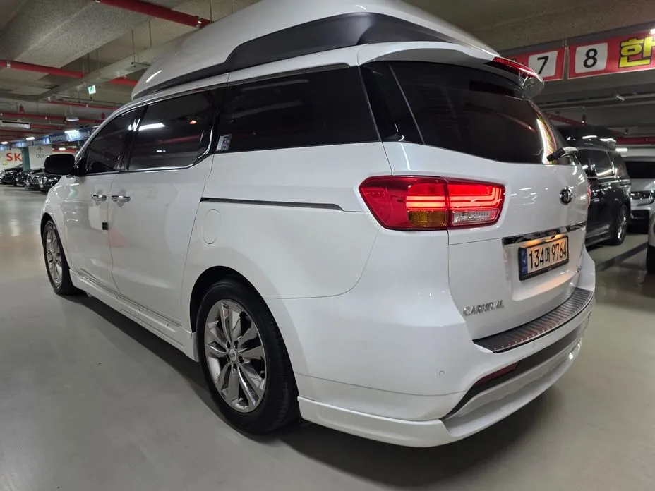Kia Canival