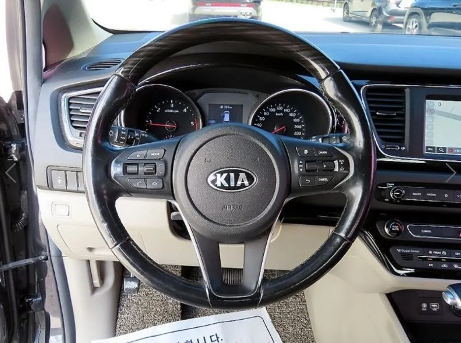 Kia Canival