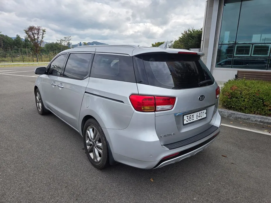 Kia Canival
