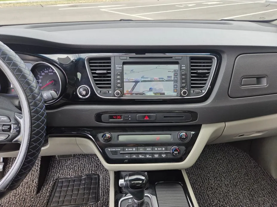 Kia Canival