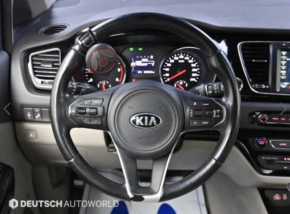 Kia Canival