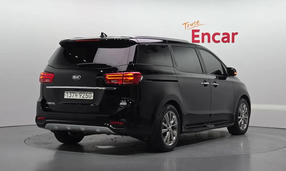 Kia Canival