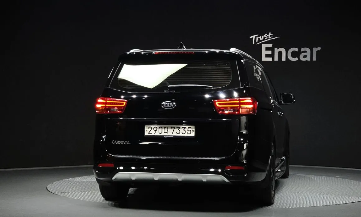 Kia Canival