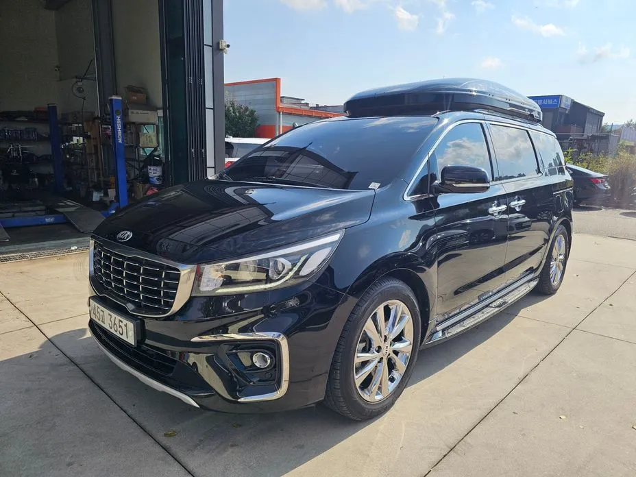 Kia Canival