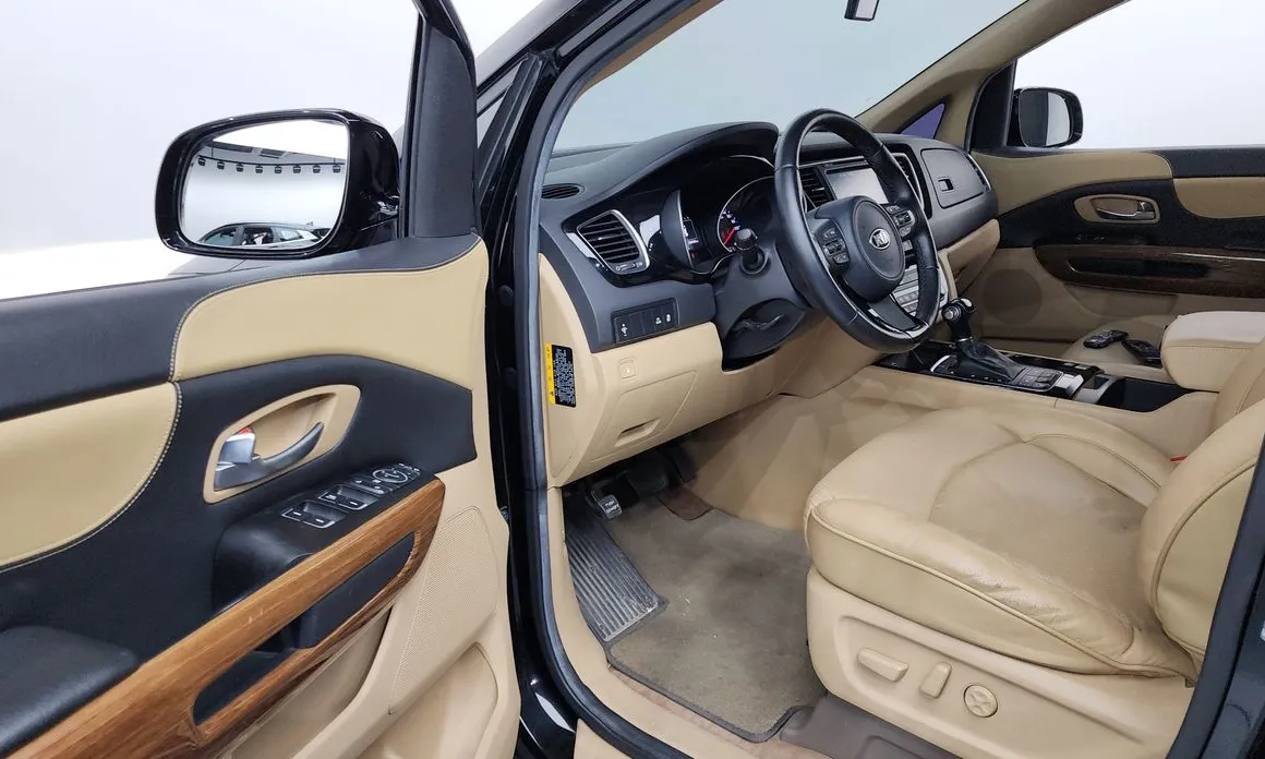 Kia Canival