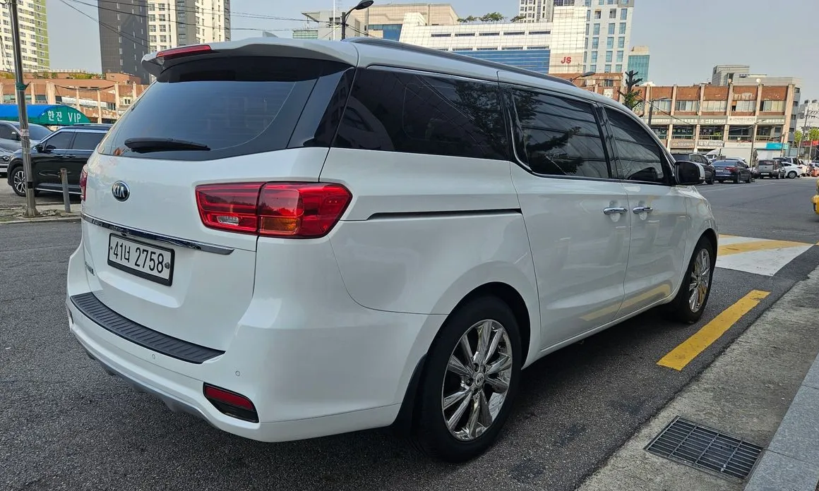 Kia Canival