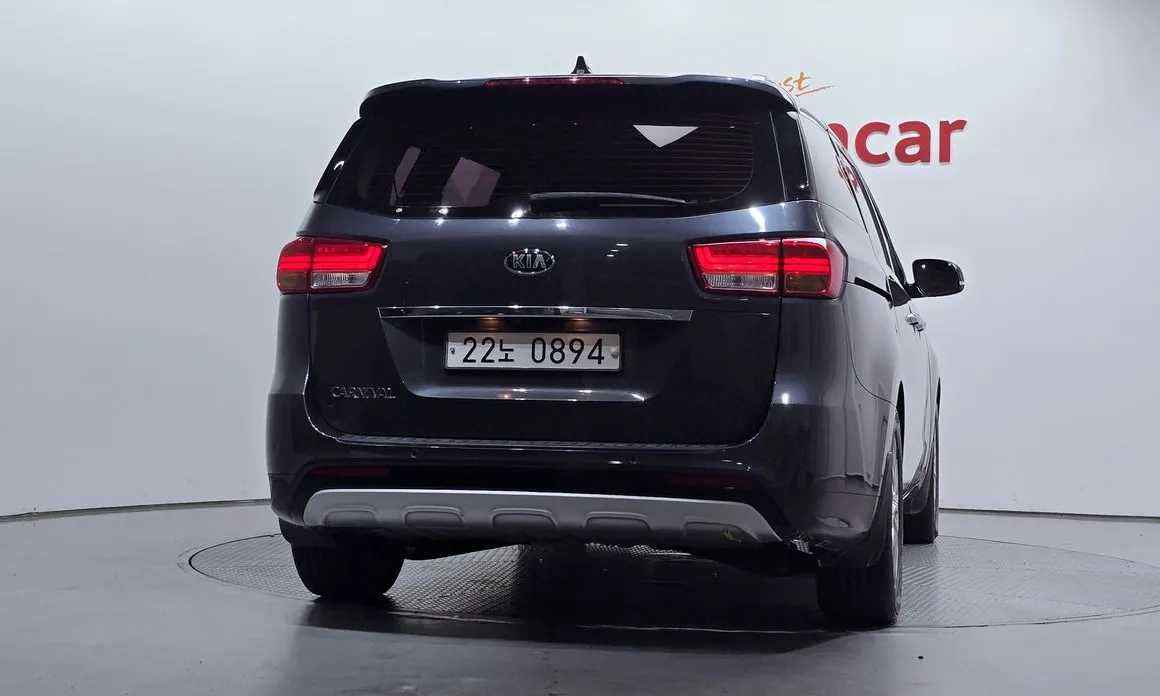 Kia Canival