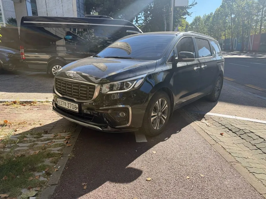 Kia Canival