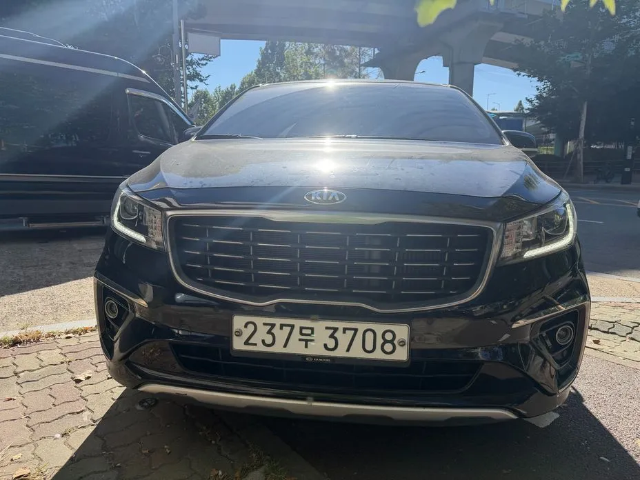 Kia Canival