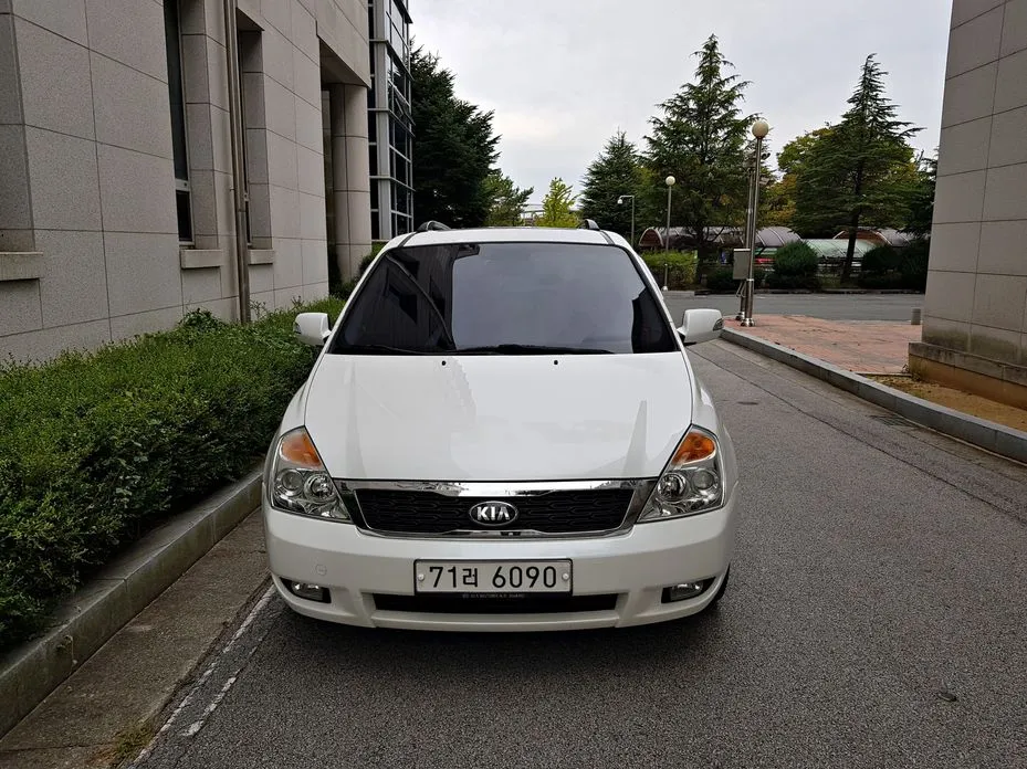 Kia Canival