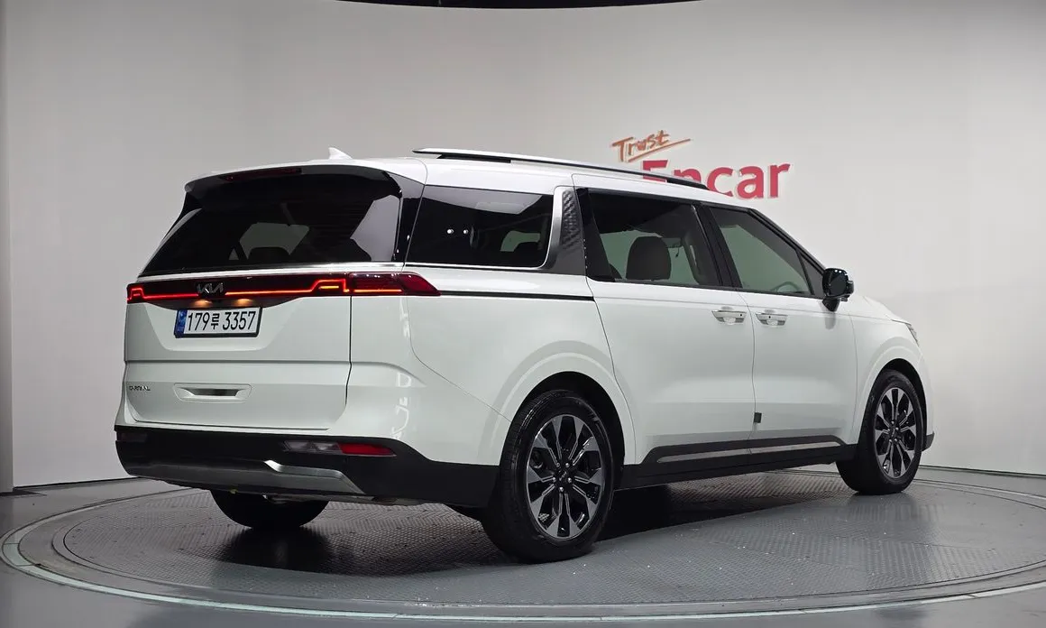 Kia Canival