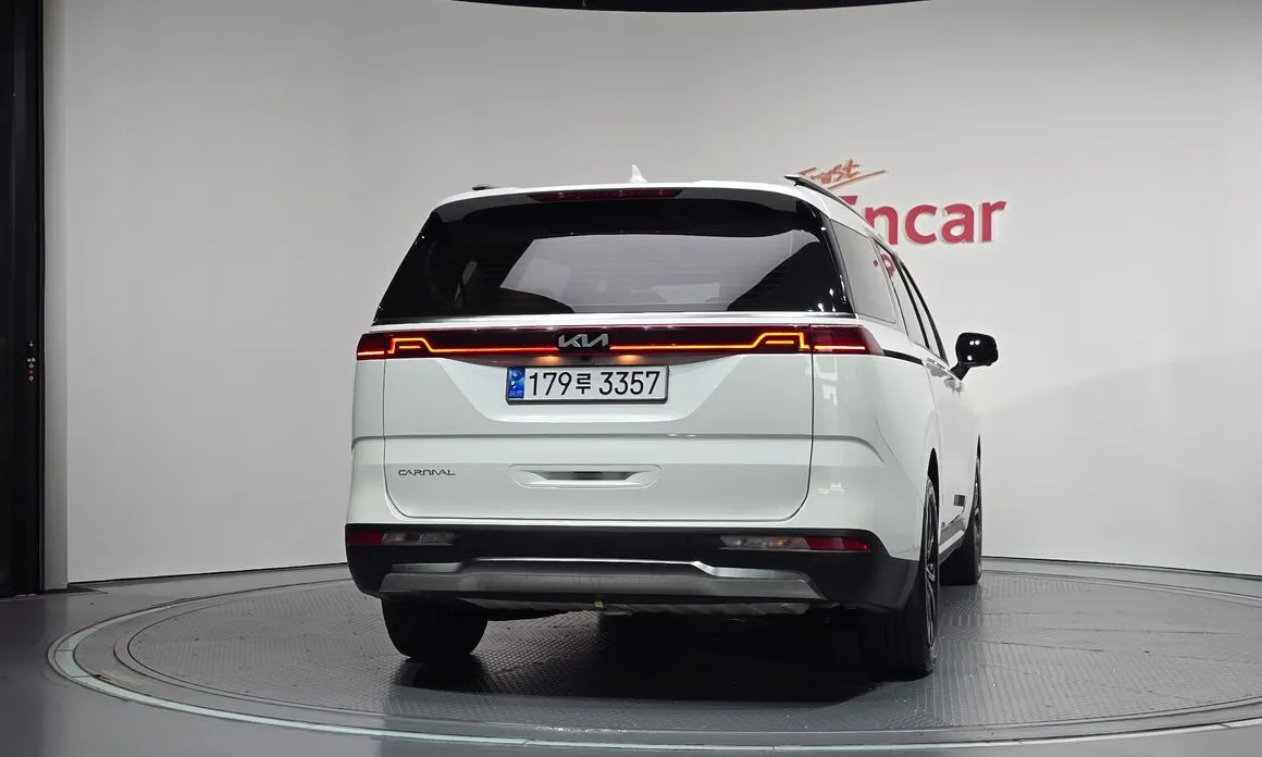Kia Canival