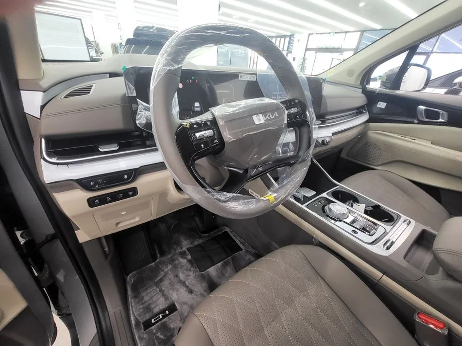 Kia Canival