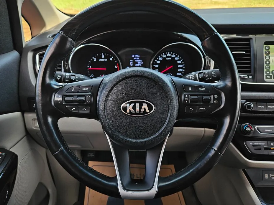 Kia Canival