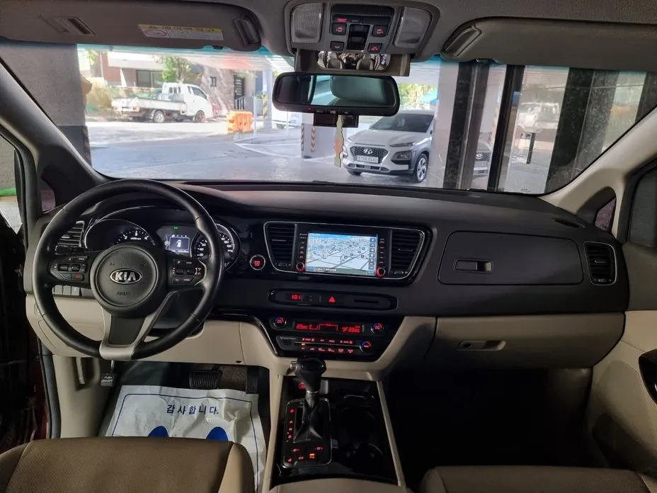 Kia Canival