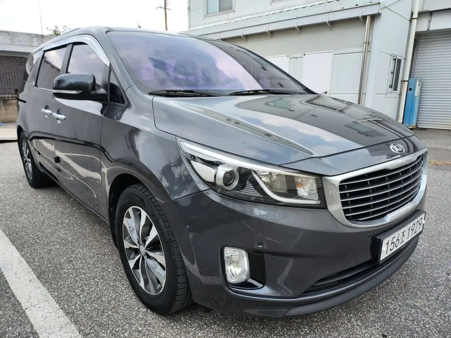 Kia Canival