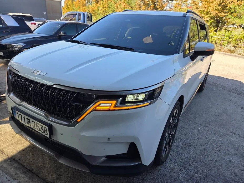 Kia Canival