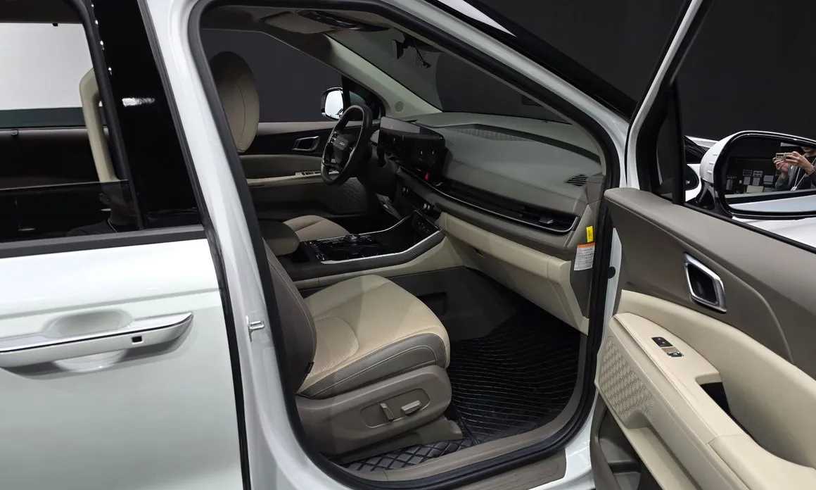 Kia Canival