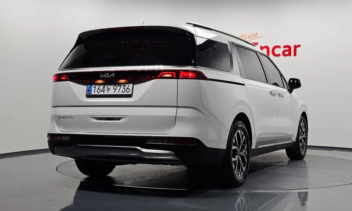 Kia Canival