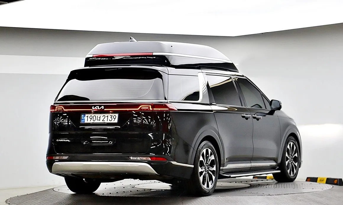Kia Canival