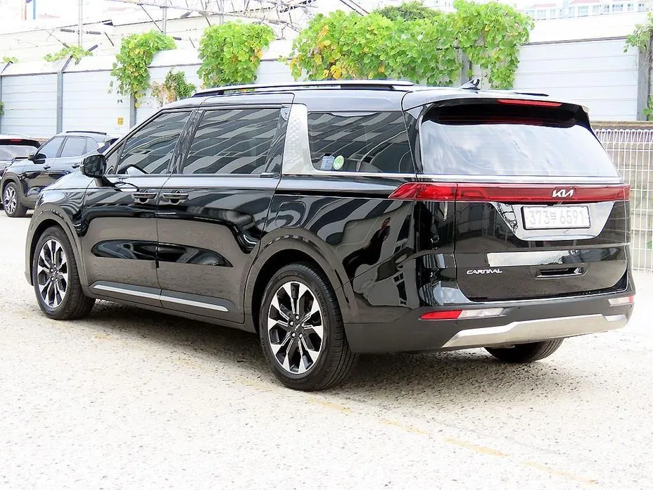 Kia Canival