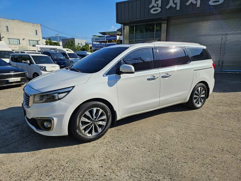 Kia Canival