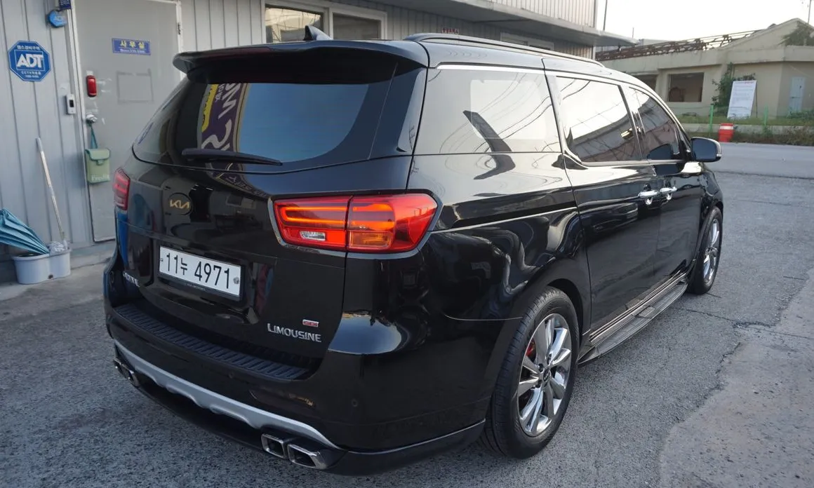 Kia Canival