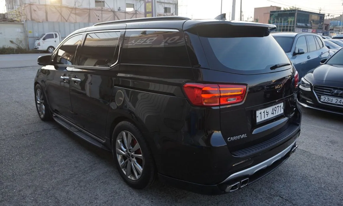 Kia Canival